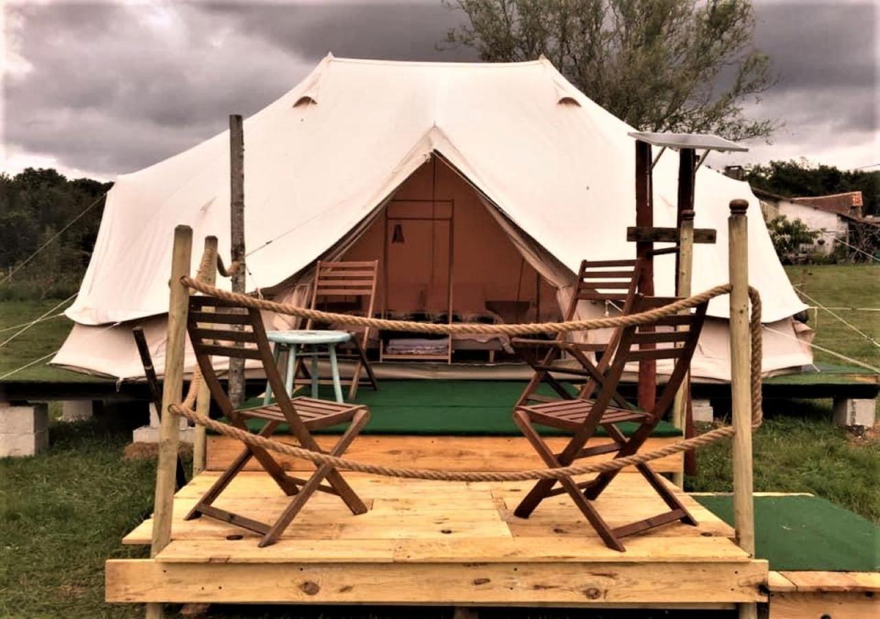 Hotel French Fields Luxury Glamping Original Mongolian Yurt Le-Vieux-Cerier Zewnętrze zdjęcie