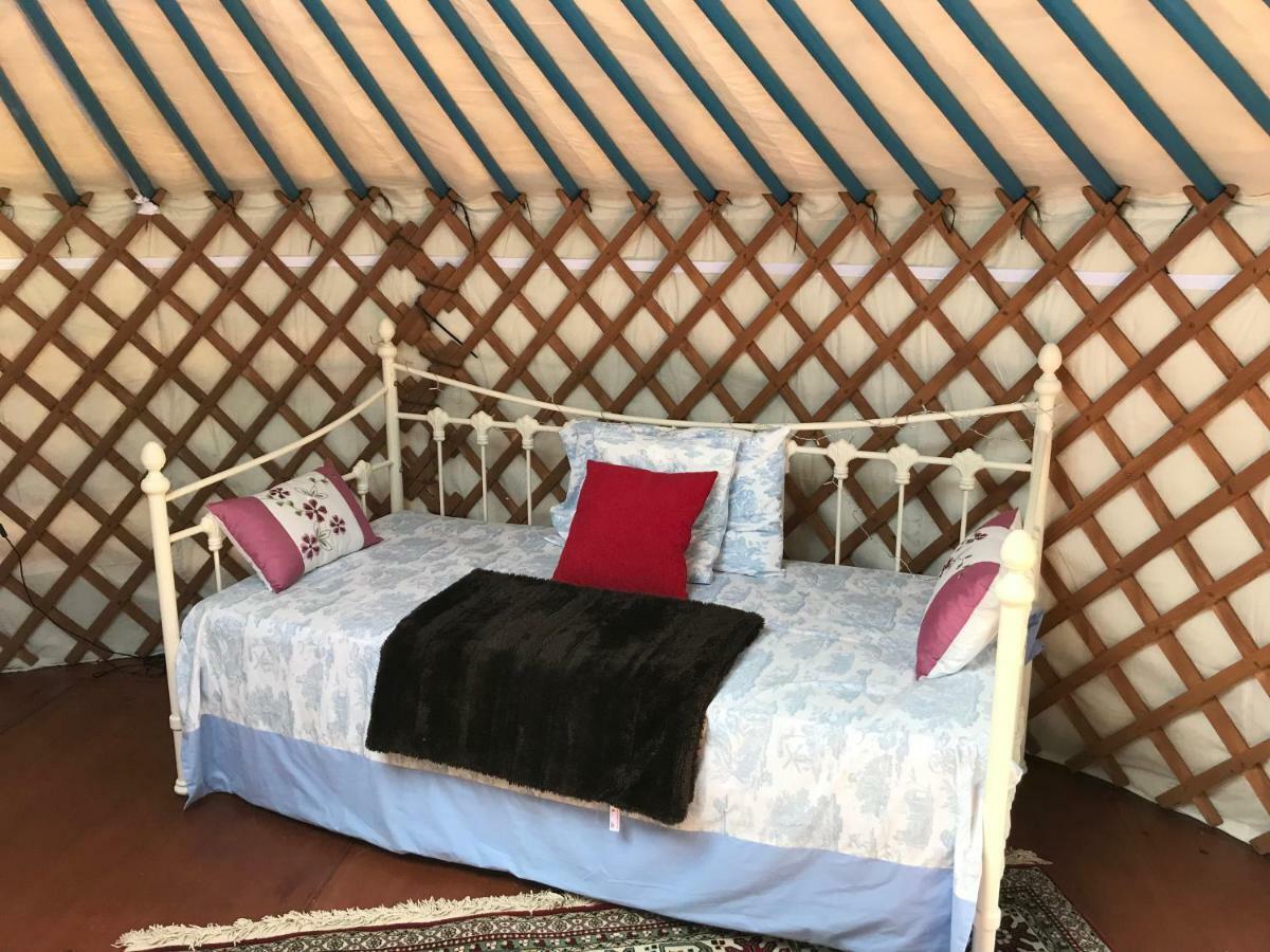 Hotel French Fields Luxury Glamping Original Mongolian Yurt Le-Vieux-Cerier Zewnętrze zdjęcie