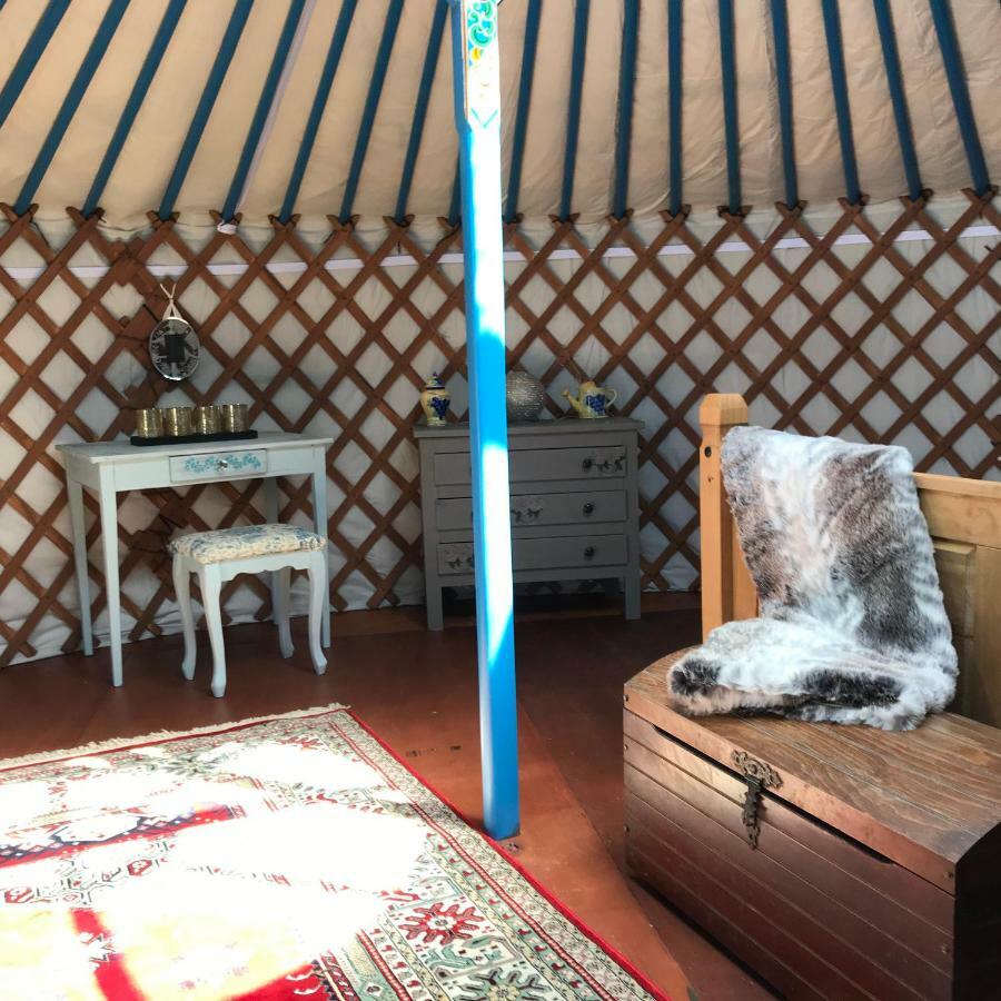 Hotel French Fields Luxury Glamping Original Mongolian Yurt Le-Vieux-Cerier Zewnętrze zdjęcie